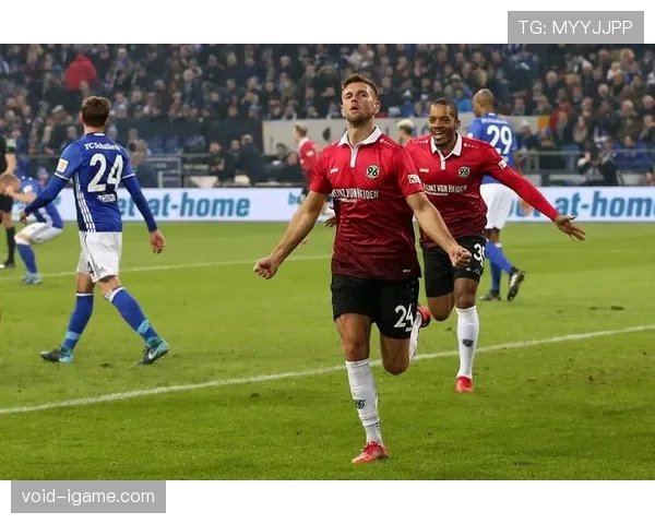 诺丁汉防守数据持续提升，球队在新赛季表现稳健引人关注