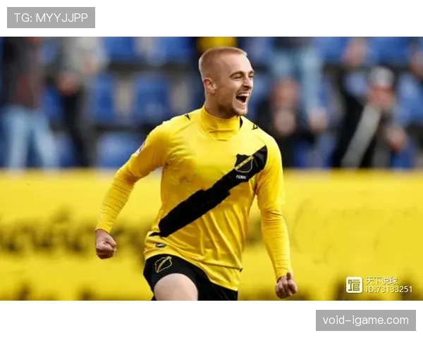 谢菲联青年队新星近期表现稳健，持续提升备受期待