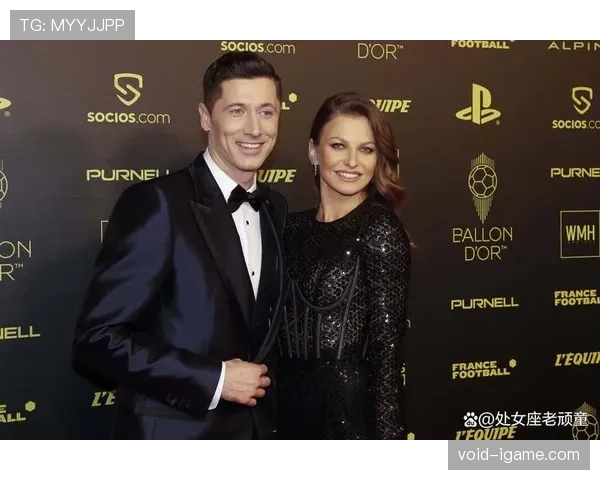 莱万是否顶级全能中锋:终结效率与战术支点能力分析 莱万是否顶级全能中锋:终结效率与战术支点能力分析