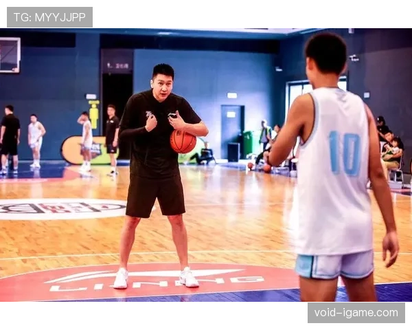 孙悦训练完直接去夜店？这自律人设有点绷不住了